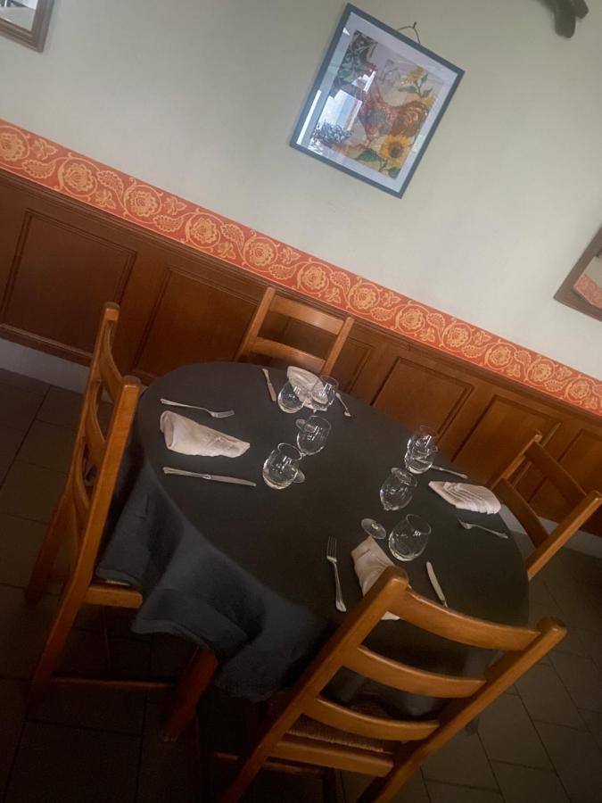 Hotel Du Commerce Joncy Zewnętrze zdjęcie